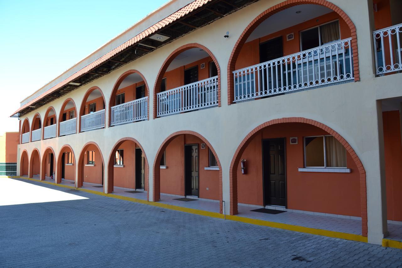 Las Torres Hotel Mexicali Buitenkant foto