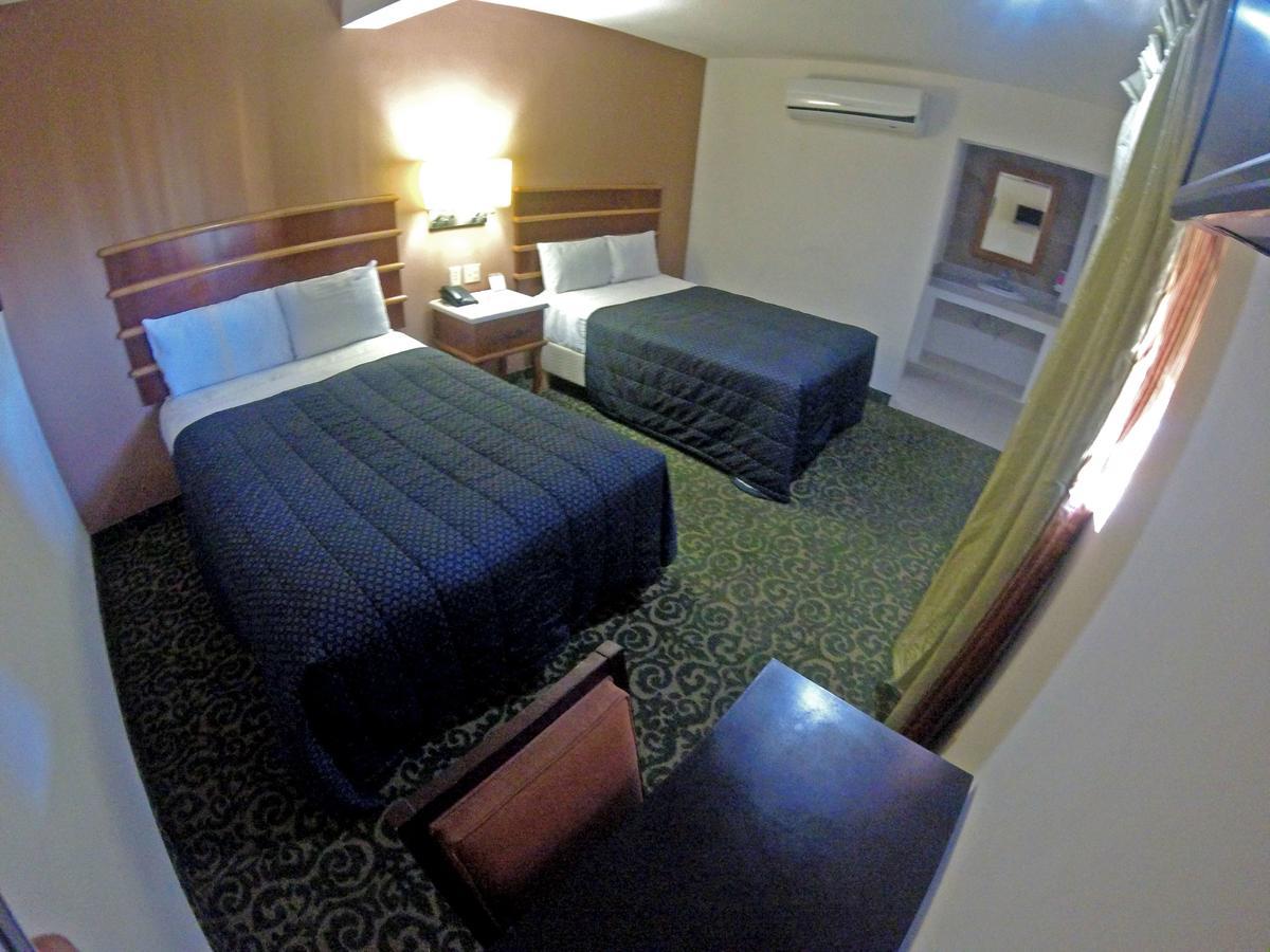 Las Torres Hotel Mexicali Buitenkant foto